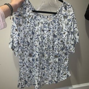 Loft flowy top